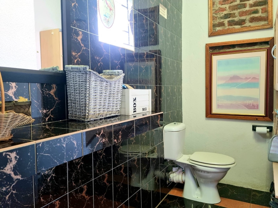 3 Bedroom Property for Sale in De Beers Northern Cape